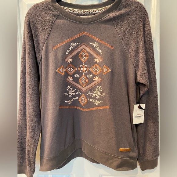 Shyanne Sweaters - Shyanne Crew Neck Sweater